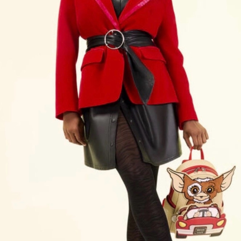 NWT Loungefly Gremlins Gizmo Driving Mini Backpack. - Picture 3 of 8